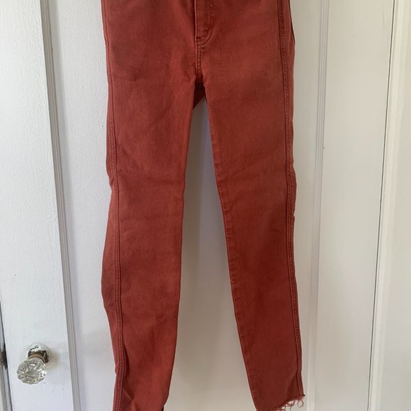 Free People Women's Skinny Jeans in Rust - Picture 4 of 6